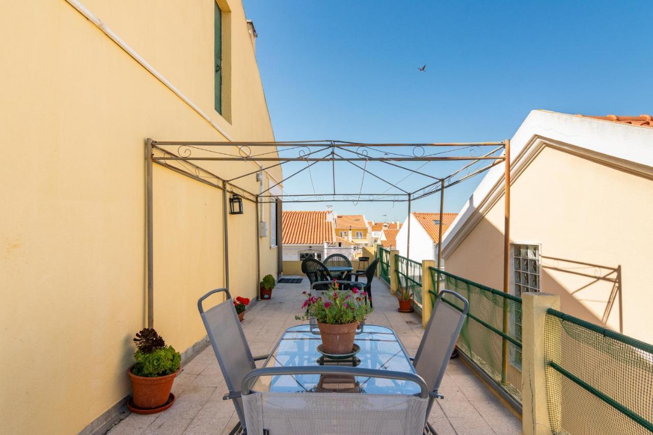 Lisbon South Bay Homestay *